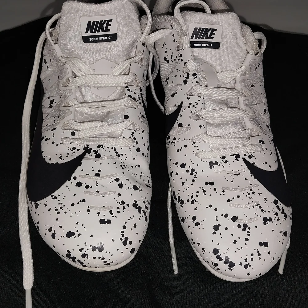 NIKE. Men
